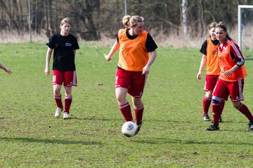 Bild 27 - Frauen MTSV Olympia NMD - SG Ratekau-Strand 08 : Ergebnis: 1:1